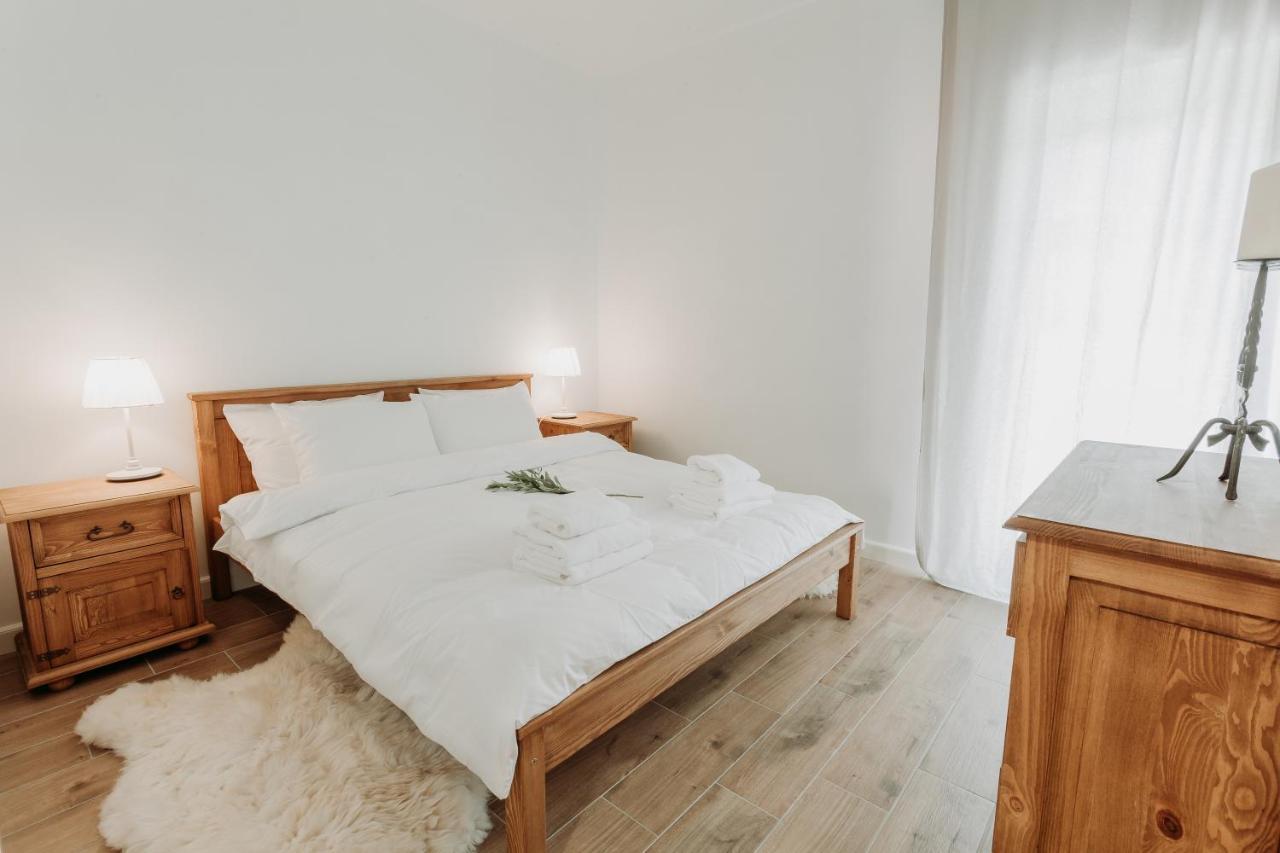 Jodelka Apartment *